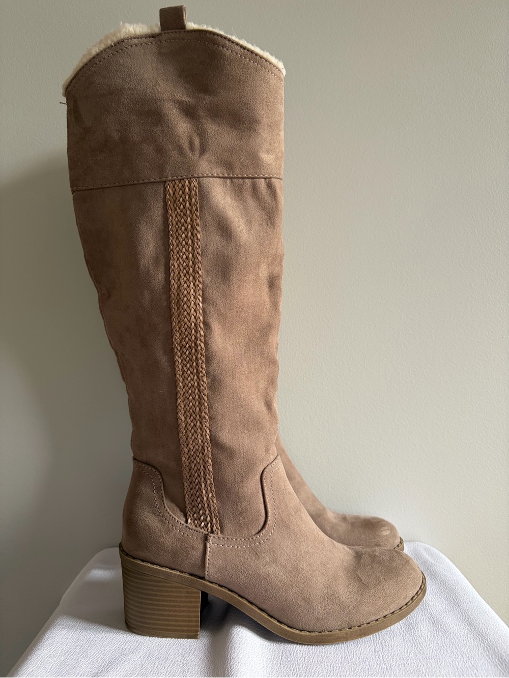 ✨$18-NEW✨Makalu California Women’s Knee High Boots | Size 9.5